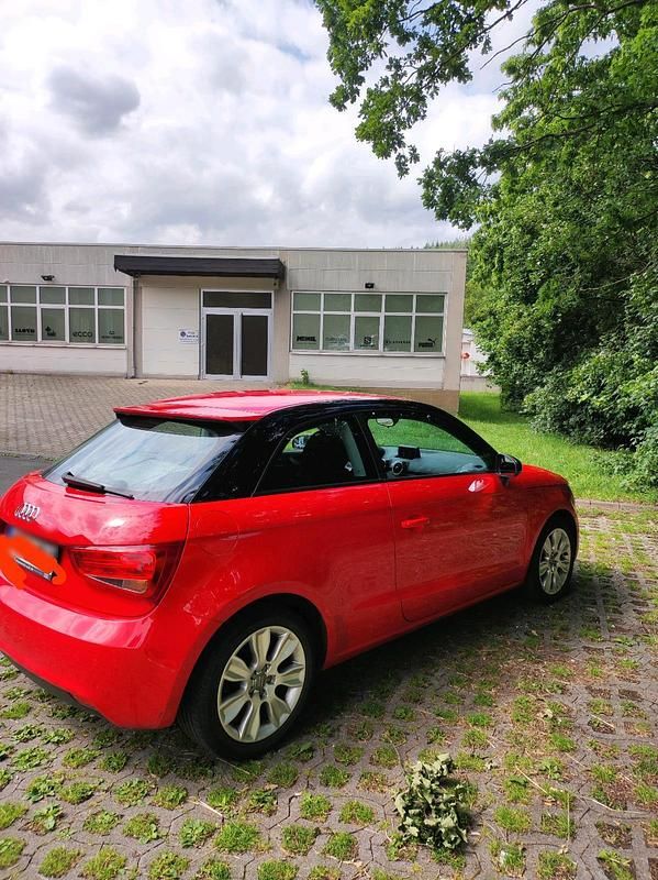 Gebraucht Audi A1 86 PS (63 kW) 2014 Rot Kleinwagen