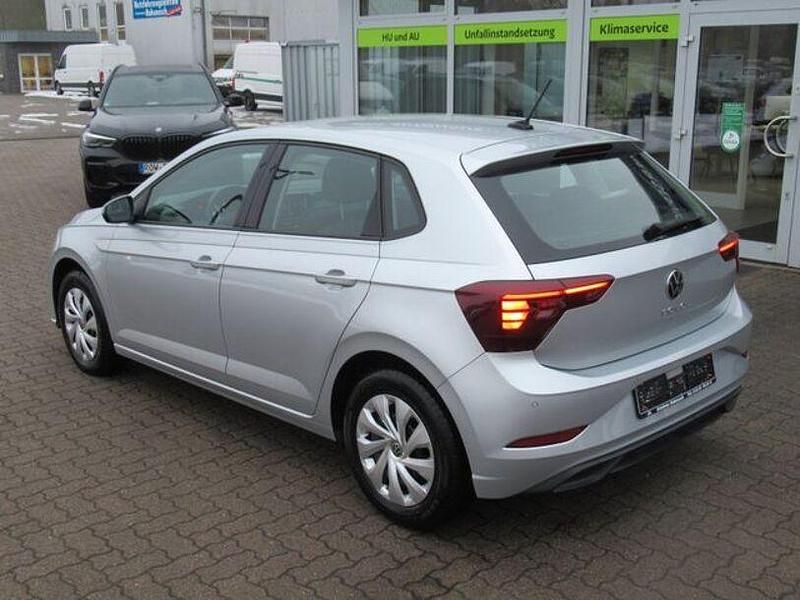 Gebraucht VW Polo Life 120 PS (88 kW) 2023 Silber Kleinwagen