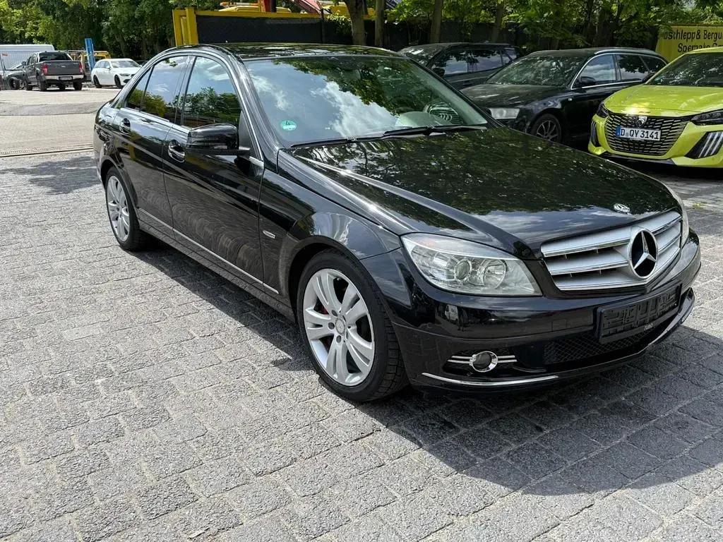 Gebraucht Mercedes C200 184 PS (135 kW) 2009 Schwarz Limousine
