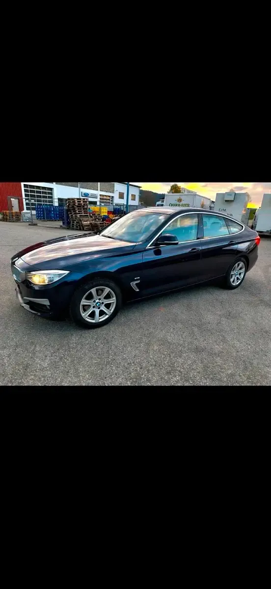 Gebraucht BMW 320 Gran Turismo 184 PS (135 kW) 2014 Blau Coupé
