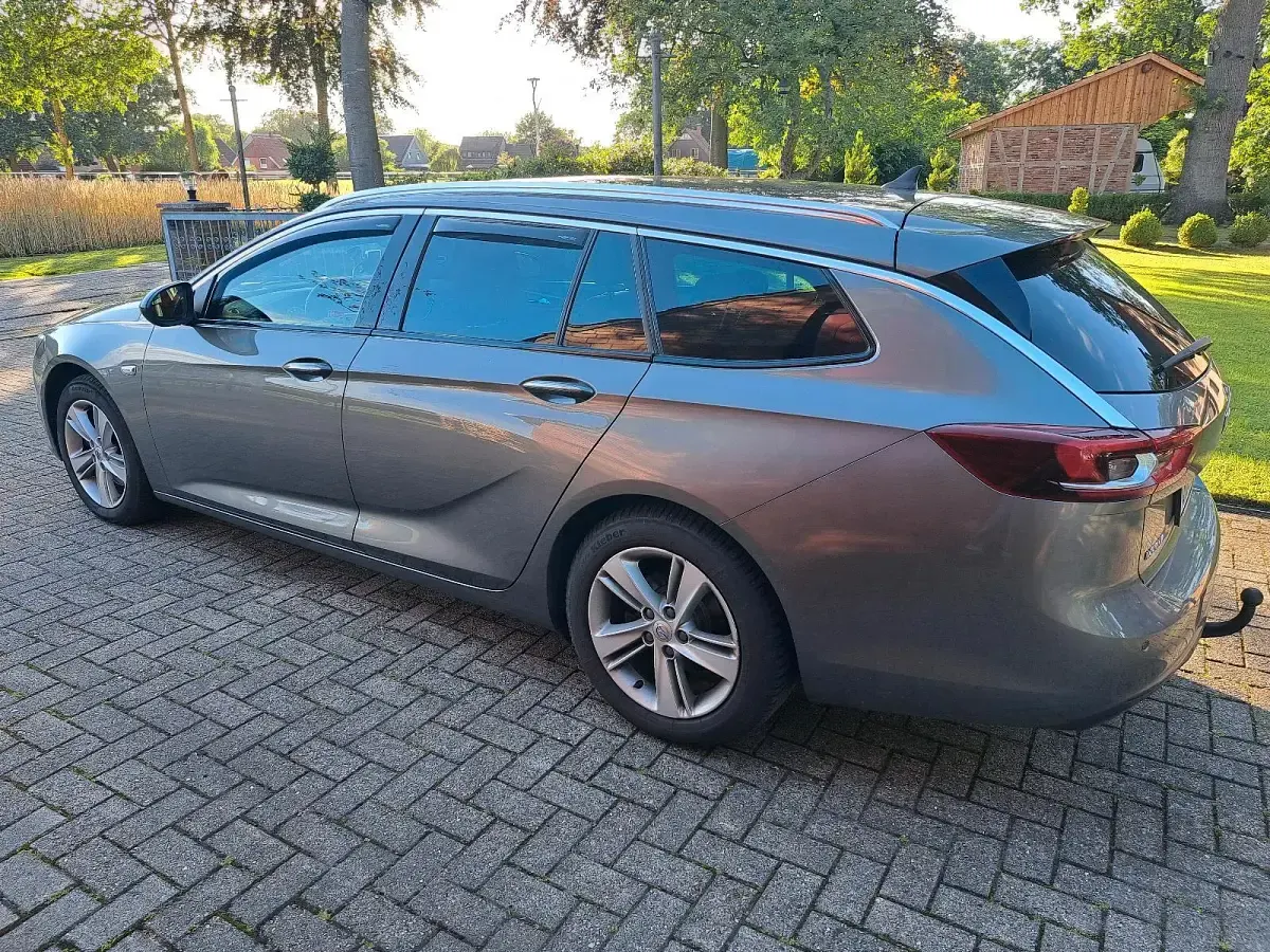 Gebraucht Opel Insignia 170 PS (125 kW) 2018 Grau Kombi