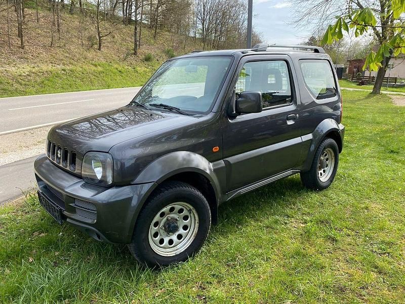 Braun Gebraucht 2010 Suzuki Jimny SUV | 9.900 € (Fairer Preis) - Bild 1/4