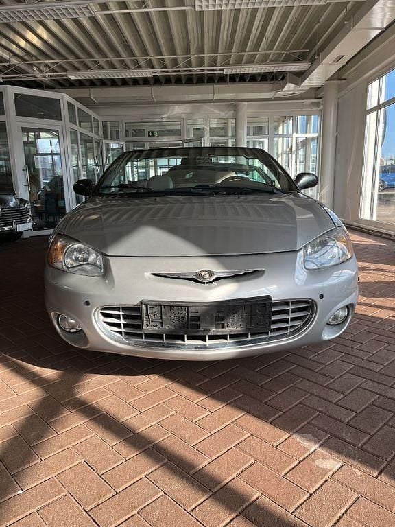 Gebraucht Chrysler Sebring Cabriolet 141 PS (103 kW) 2002 Silber Cabrio