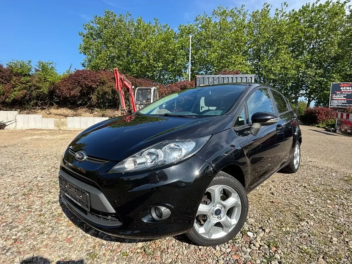 Gebraucht Ford Fiesta Trend 82 PS (60 kW) 2009 Schwarz Kleinwagen