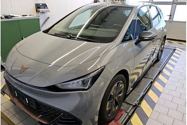 Gebraucht Cupra Born 150 kW (204 PS) 2023 Grau Kleinwagen