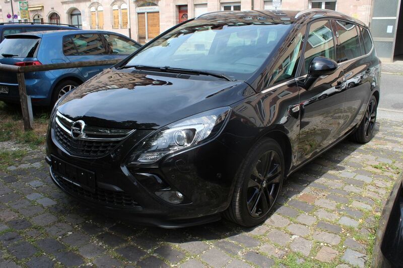 Schwarz Gebraucht 2015 Opel Zafira Tourer Business Innovation Van / Kleinbus | 7.990 € (Fairer Preis) - Bild 1/4