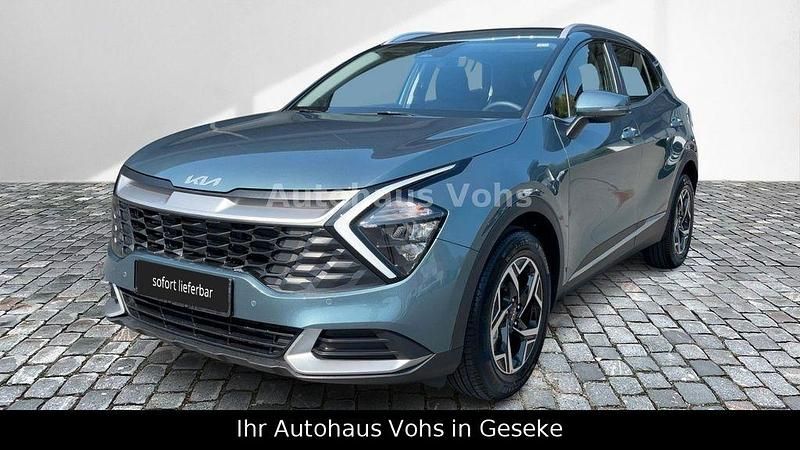 Blau Neu 2025 Kia Sportage Urban SUV | 29.470 € (Superpreis) - Bild 1/3