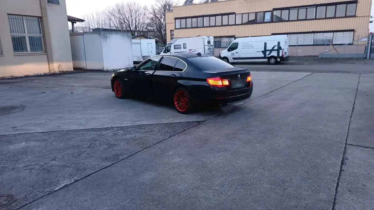 Gebraucht BMW 530 272 PS (200 kW) 2011 Limousine