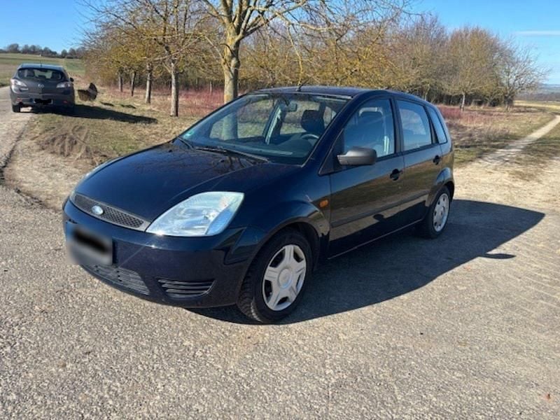 Gebraucht Ford Fiesta 60 PS (44 kW) 2005 Blau Kleinwagen