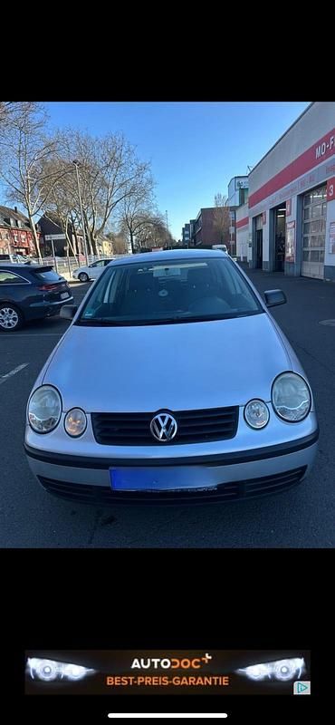 Silber Gebraucht 2004 VW Polo Kleinwagen | 1.000 € (Fairer Preis) - Bild 1/4