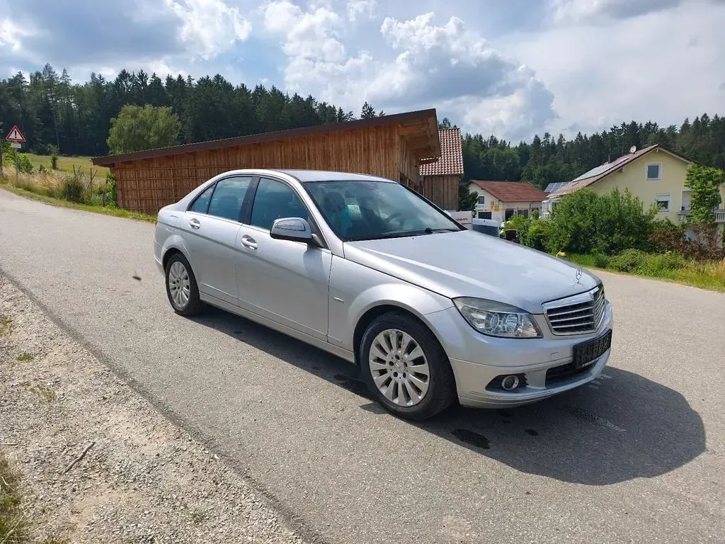 Gebraucht Mercedes C220 170 PS (125 kW) 2007 Silber Limousine