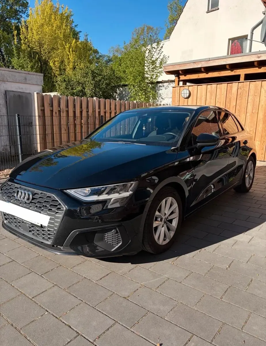 Gebraucht Audi A3 150 PS (110 kW) 2021 Schwarz Limousine