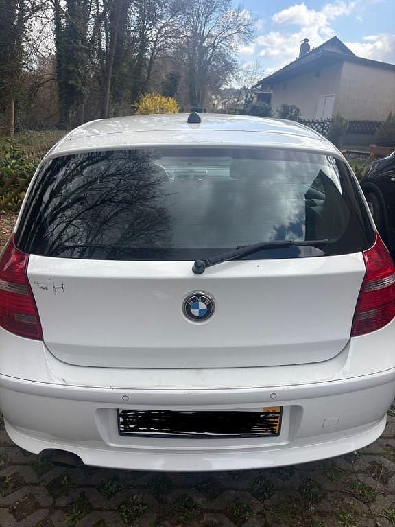 Second-hand BMW 116 122 CP (89 kW) 2011 Alb Hatchback