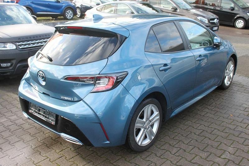 Gebraucht Toyota Corolla Hybrid Team 152 PS (111 kW) 2022 Blau Limousine
