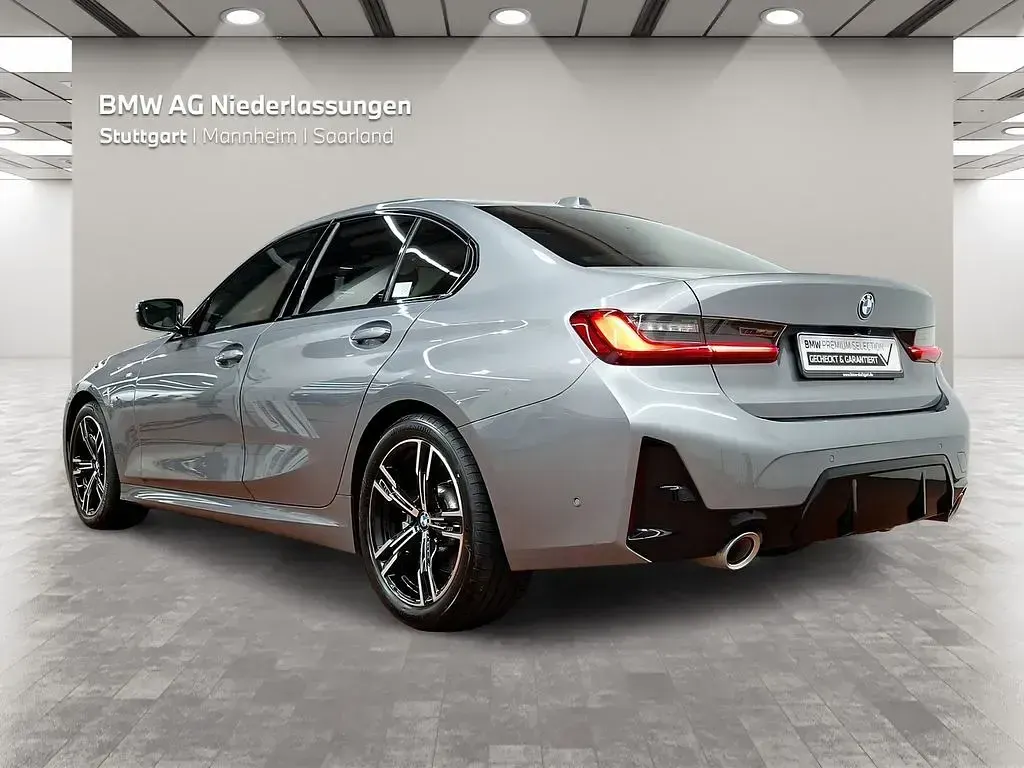 Gebraucht BMW 330 M Sport 245 PS (180 kW) 2024 Grau Limousine