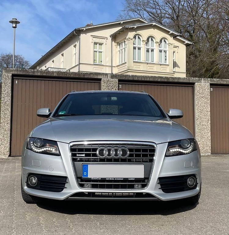 Gebraucht Audi A4 S-Line 170 PS (125 kW) 2011 Silber Kombi