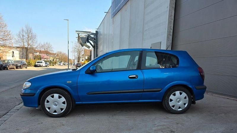 Gebraucht Nissan Almera 90 PS (66 kW) 2000 Blau Limousine