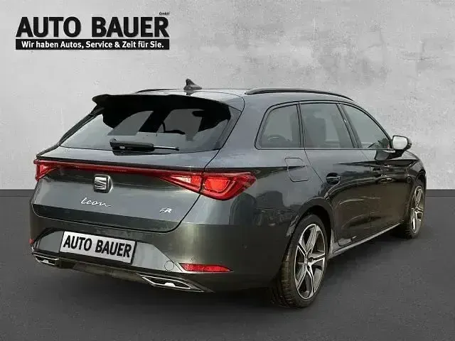 Gebraucht Seat Leon FR 190 PS (139 kW) 2023 Grau Limousine