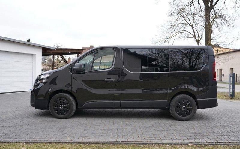 Gebraucht Nissan Primastar 170 PS (125 kW) 2022 Schwarz Van / Kleinbus