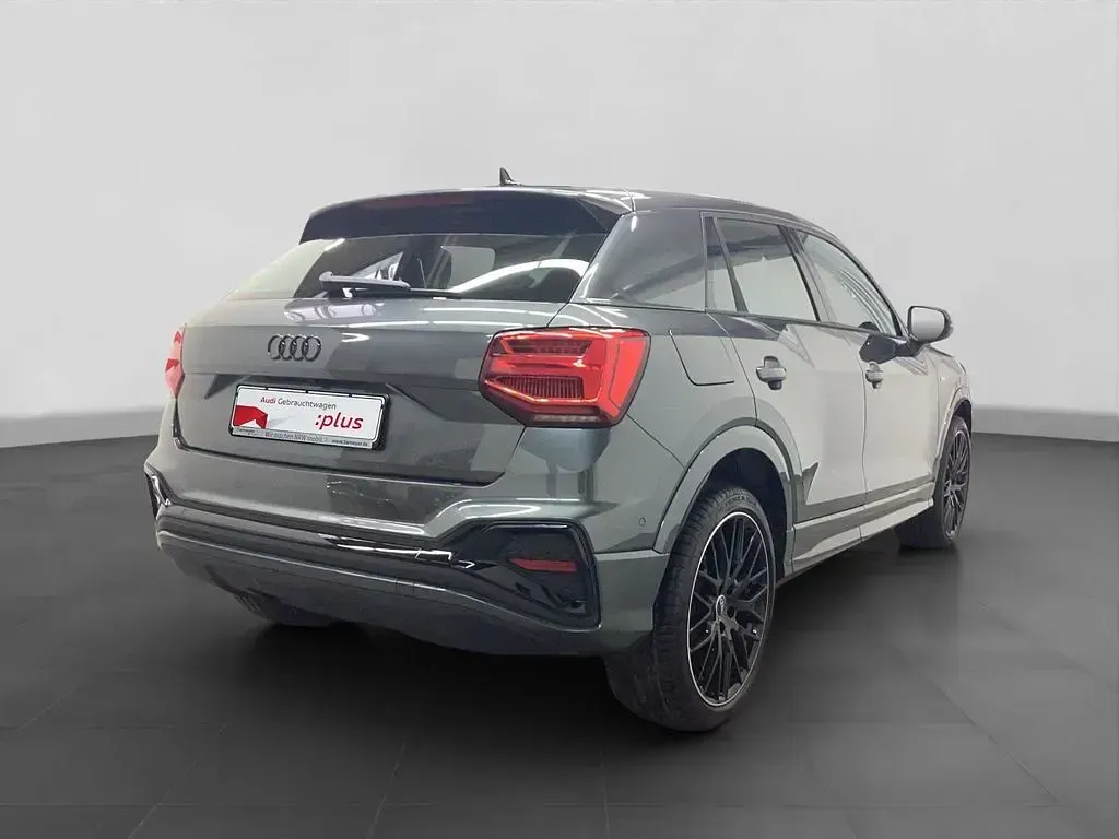 Gebraucht Audi Q2 S-Line 150 PS (110 kW) 2025 Grau SUV