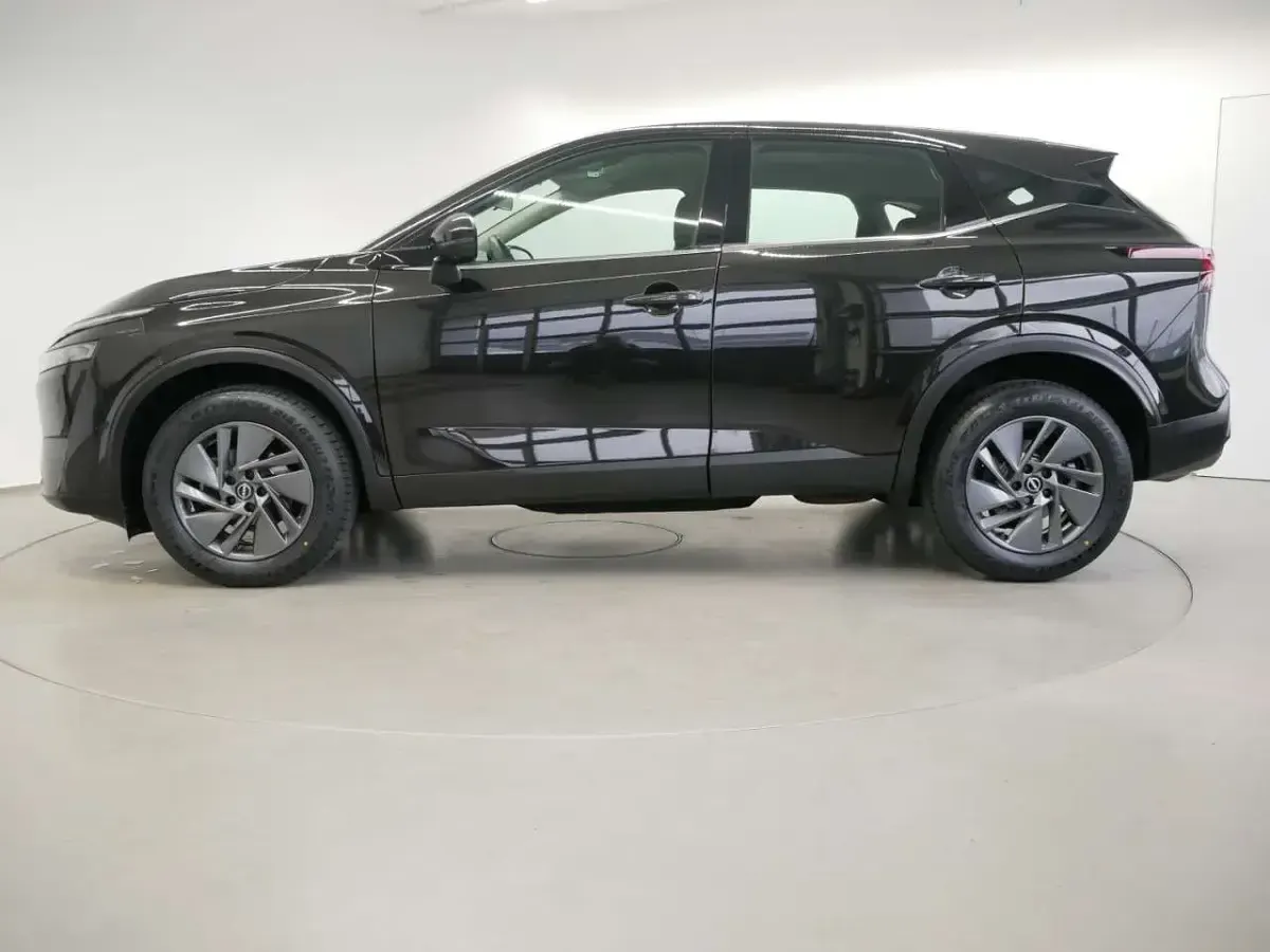 Gebraucht Nissan Qashqai Acenta 158 PS (116 kW) 2023 Schwarz SUV