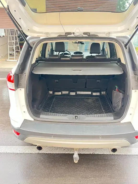 Gebraucht Ford Kuga Trend 150 PS (110 kW) 2013 Weiß SUV