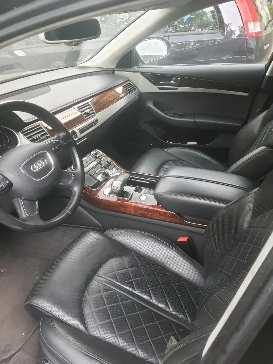 Gebraucht Audi A8 250 PS (183 kW) 2011 Schwarz Limousine