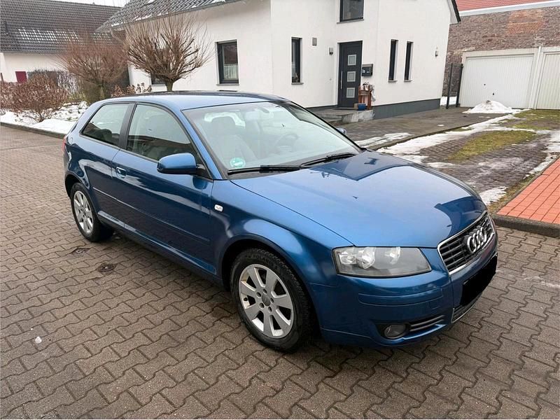 Usata Audi A3 102 CV (75 kW) 2005 Blu Utilitaria