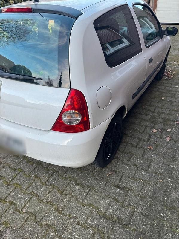 Gebraucht Renault Clio II Campus 58 PS (42 kW) 2009 Weiß Limousine