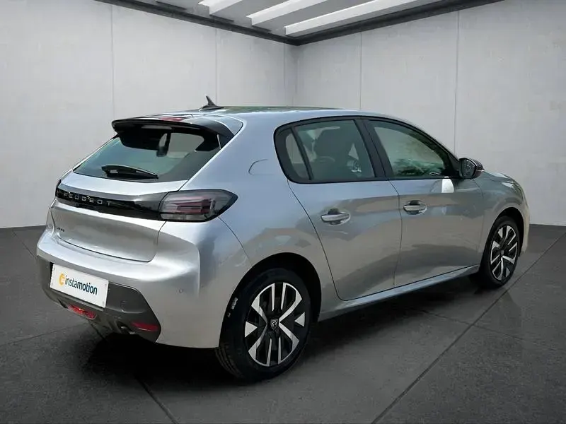 Gebraucht Peugeot 208 Style 101 PS (74 kW) 2025 Silber Kleinwagen