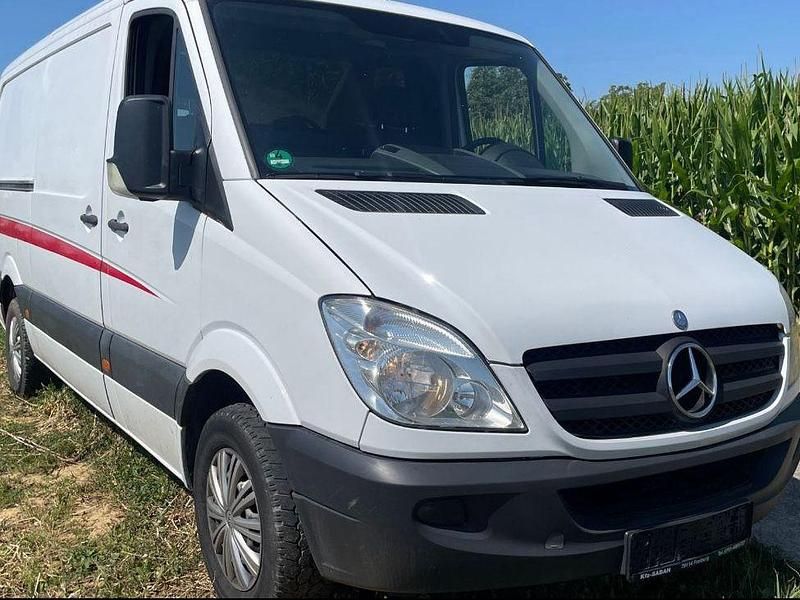 Weiß Gebraucht 2011 Mercedes Sprinter Van | 11.300 € (Fairer Preis) - Bild 1/4