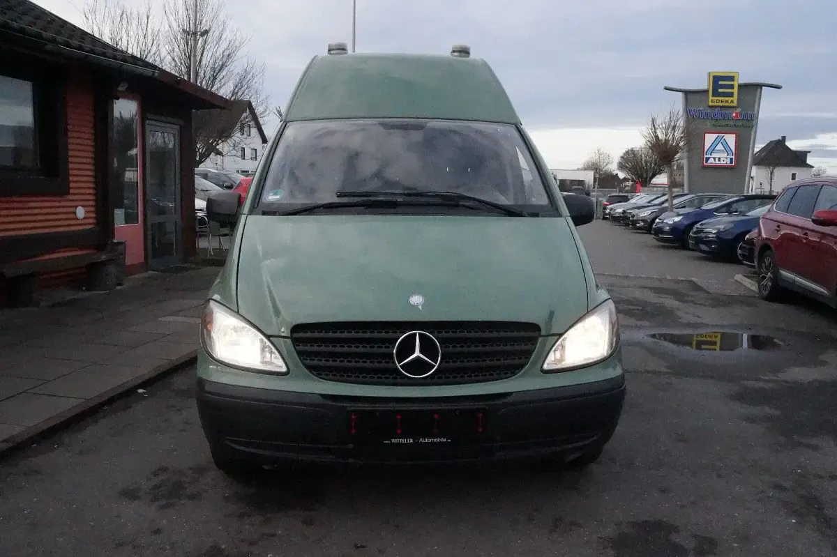 Gebraucht Mercedes Vito 116 PS (85 kW) 2010 Weiß Van