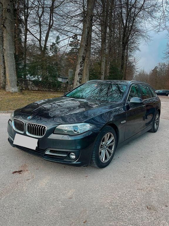 Gebraucht BMW 520 Luxury Line 184 PS (135 kW) 2014 Grau Kombi