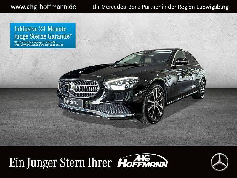 Schwarz Gebraucht 2022 Mercedes E300 Avantgarde Limousine | 35.920 € (Teuer) - Bild 1/4