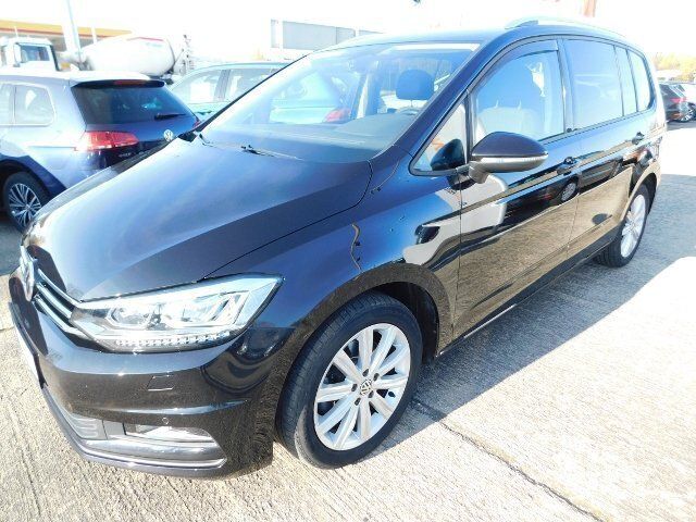 Gebraucht VW Touran Comfortline 116 PS (85 kW) 2016 Schwarz metallic Van / Kleinbus