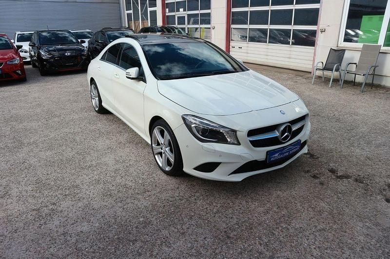Gebraucht Mercedes CLA200 136 PS (100 kW) 2014 Weiß Limousine