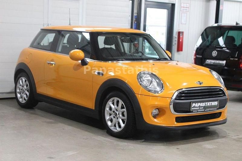 Second-hand Mini One D 95 CP (69 kW) 2016 Portocaliu Hatchback
