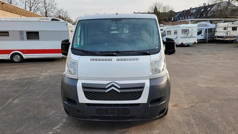 Weiß Gebraucht 2012 Citroën Jumper Van / Kleinbus | 7.495 € (Superpreis) - Bild 1/4