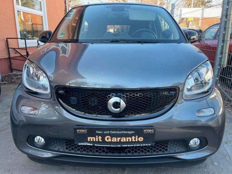 Grau Gebraucht 2019 Smart ForFour Electric Drive Kleinwagen | 9.900 € (Fairer Preis) - Bild 1/4