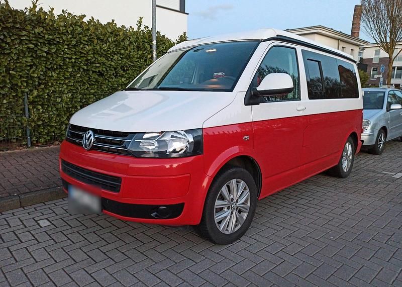 Gebraucht VW Transporter 140 PS (102 kW) 2016 Rot Van