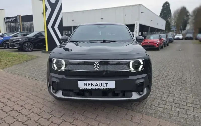 Neu Renault 4 E-Tech Evolution 89 kW (122 PS) 2026 Schwarz SUV