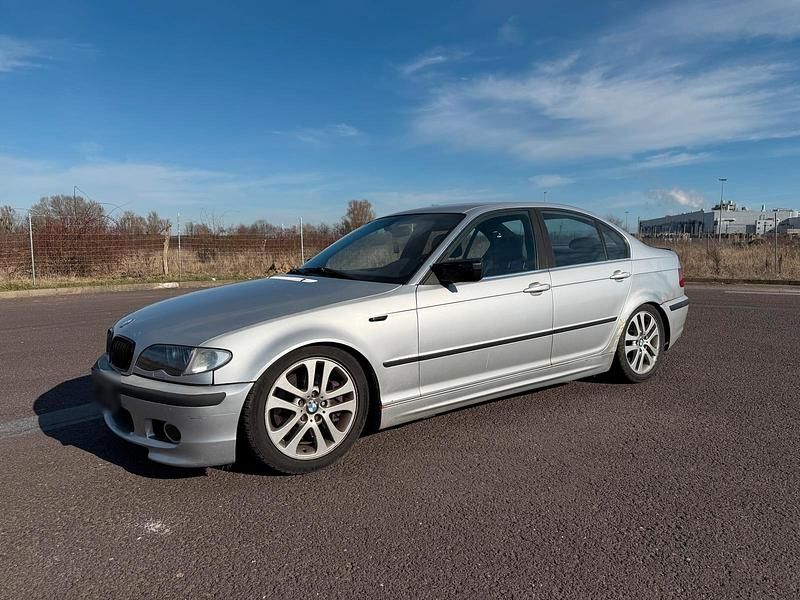 Gebraucht BMW 330 231 PS (169 kW) 2003 Silber Limousine