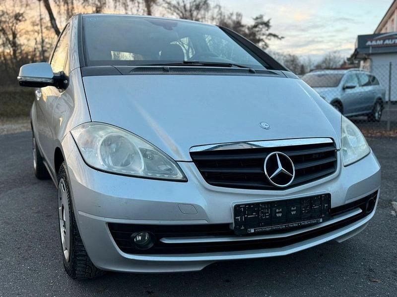 Gebraucht Mercedes A160 95 PS (69 kW) 2009 Silber Limousine