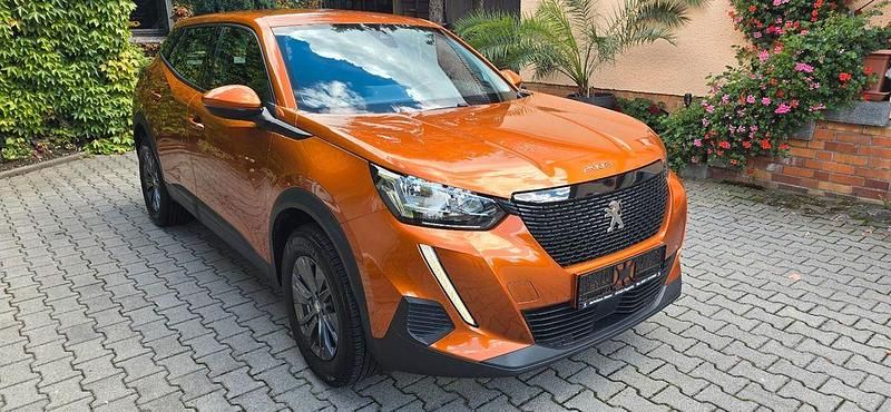 Orange Gebraucht 2021 Peugeot 2008 Active SUV | 16.890 € (Guter Preis) - Bild 1/4