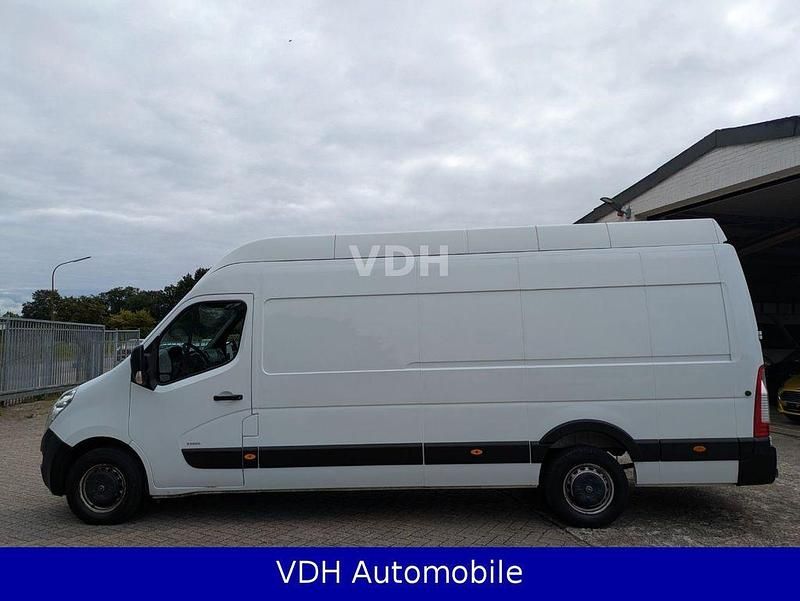 Gebraucht Opel Movano 131 PS (96 kW) 2017 Weiß Van / Kleinbus