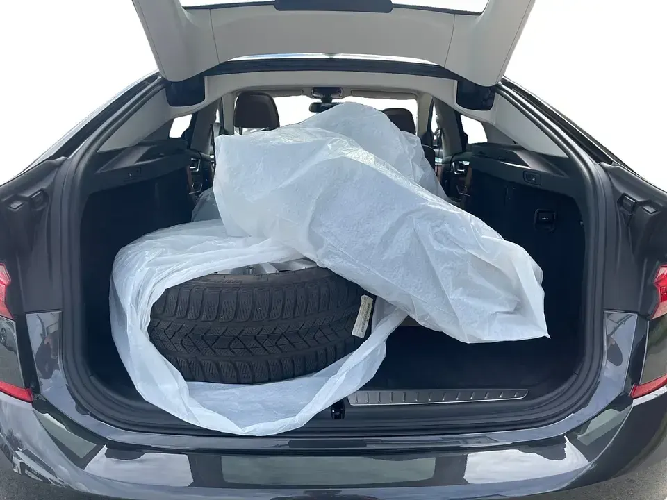 Gebraucht BMW 630 Sport Line 286 PS (210 kW) 2024 Sophistograu brillanteffekt