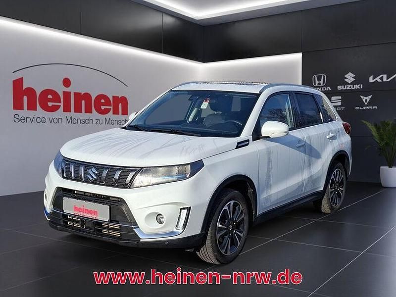 Weiß Gebraucht 2021 Suzuki Vitara Comfort+ SUV | 19.899 € (Fairer Preis) - Bild 1/4