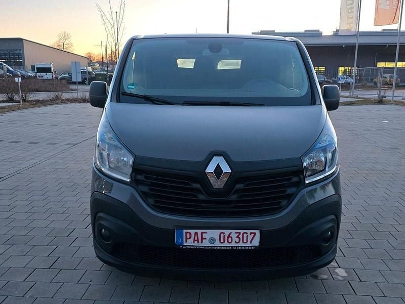 Gebraucht Renault Trafic Komfort 125 PS (91 kW) 2019 Grau Van / Kleinbus