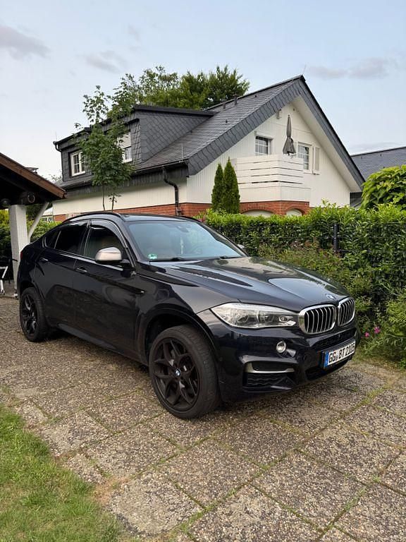 Gebraucht BMW X6 M50 Performance 381 PS (280 kW) 2015 Schwarz SUV