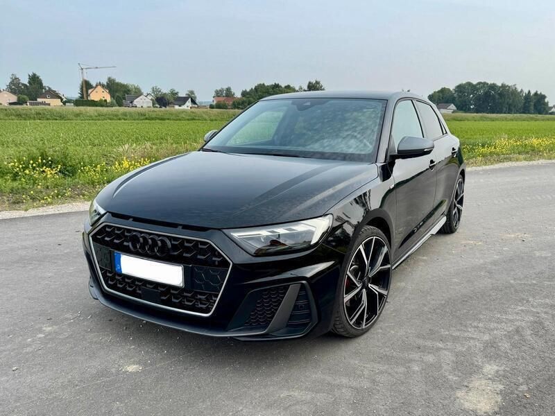 Schwarz Gebraucht 2022 Audi A1 S-Line Kleinwagen | 27.900 € (Fairer Preis) - Bild 1/4